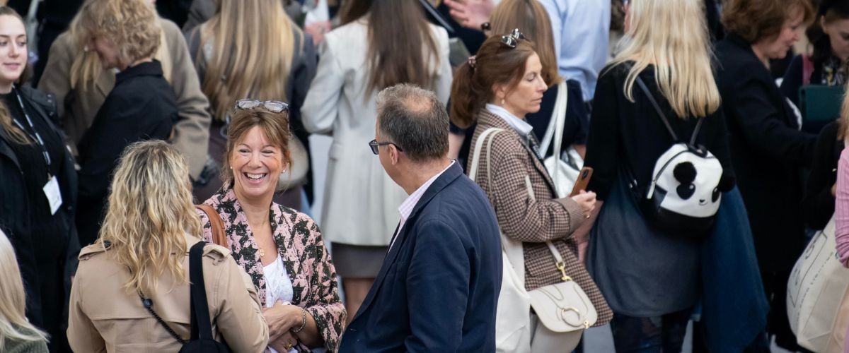 What is decorex 